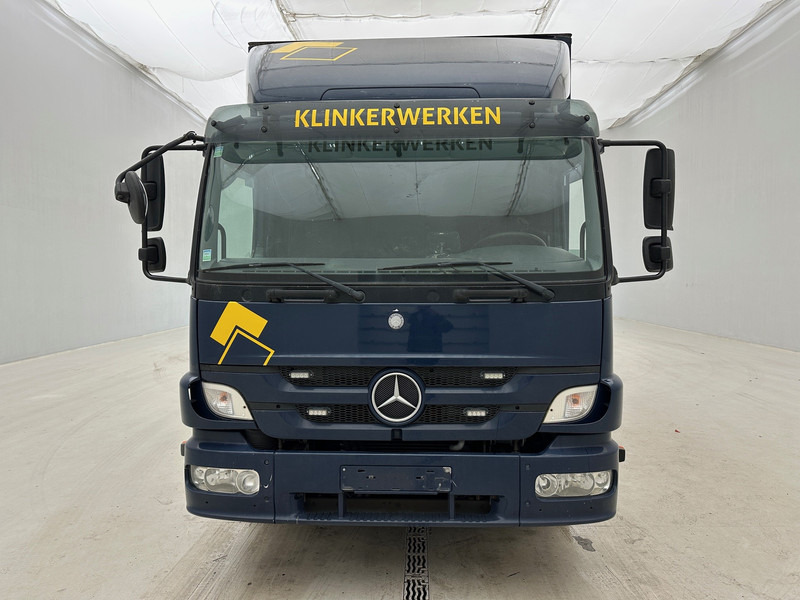 Mercedes-Benz Atego 1218 - Camion fourgon: photos 2 Mercedes-Benz Atego 1218 - Camion fourgon: photos 2