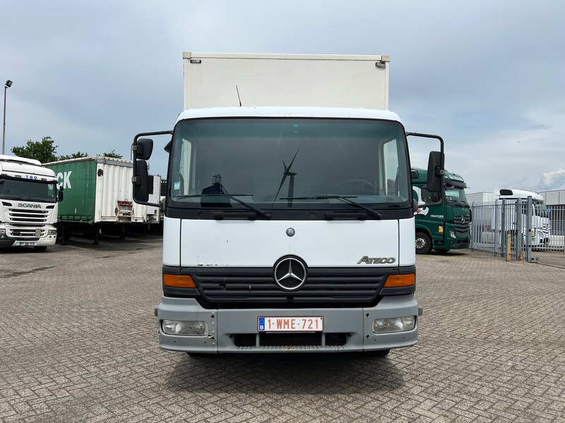 Mercedes-Benz Atego 1218 - Camion fourgon: photos 2 Mercedes-Benz Atego 1218 - Camion fourgon: photos 2