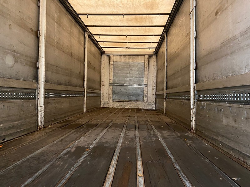 Camion à rideaux coulissants Mercedes-Benz Axor 1824: photos 8