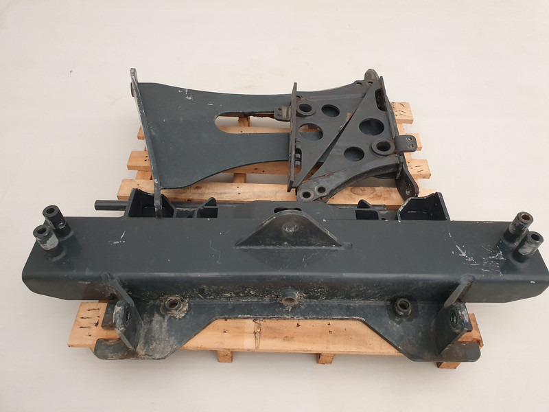 Scania G-Serie DIN-plaat DIN-plaat SCANIA G-Serie Bumper zout strooimachine - Pièces de rechange: photos 2 Scania G-Serie DIN-plaat DIN-plaat SCANIA G-Serie Bumper zout strooimachine - Pièces de rechange: photos 2