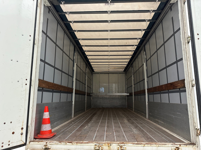 Renders Schuifzeilen - Remorque rideaux coulissants: photos 5 Renders Schuifzeilen - Remorque rideaux coulissants: photos 5