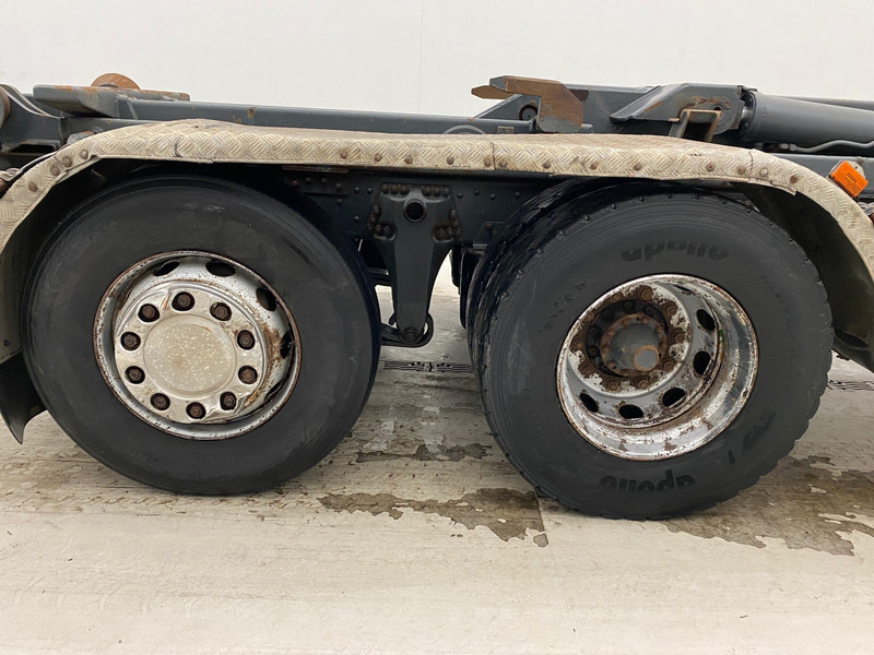 Scania R420 - 6x2 - Camion ampliroll: photos 4 Scania R420 - 6x2 - Camion ampliroll: photos 4