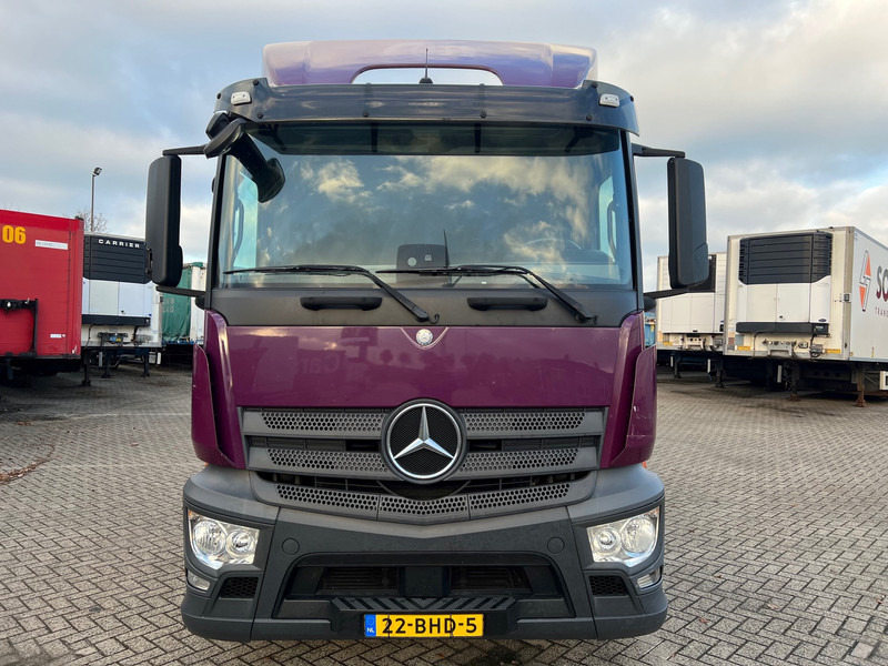 Mercedes-Benz Antos 1836 - Tracteur routier: photos 2 Mercedes-Benz Antos 1836 - Tracteur routier: photos 2