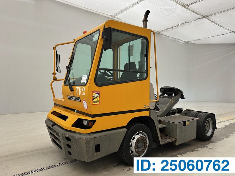 Terberg Terminal tractor - Tracteur routier: photos 1 Terberg Terminal tractor - Tracteur routier: photos 1