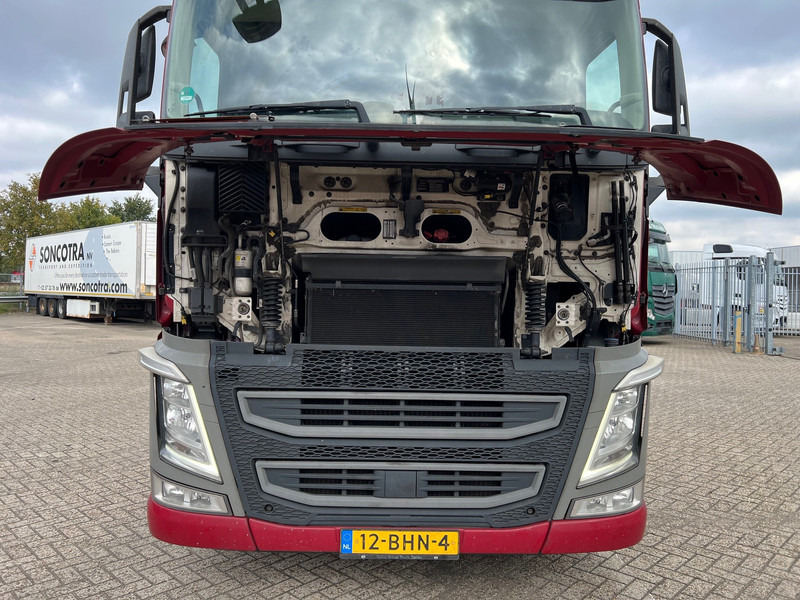 Volvo FH 420 Globetrotter - ADR - Tracteur routier: photos 4 Volvo FH 420 Globetrotter - ADR - Tracteur routier: photos 4