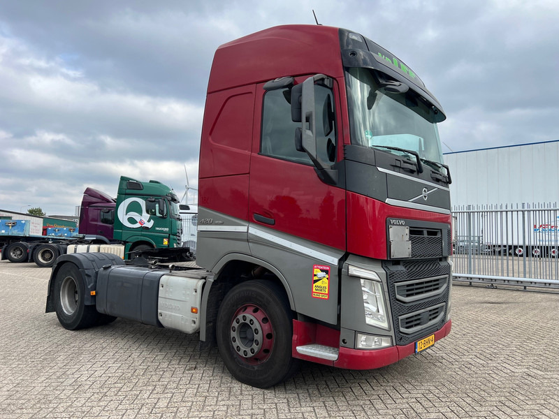 Volvo FH 420 Globetrotter - ADR - Tracteur routier: photos 3 Volvo FH 420 Globetrotter - ADR - Tracteur routier: photos 3