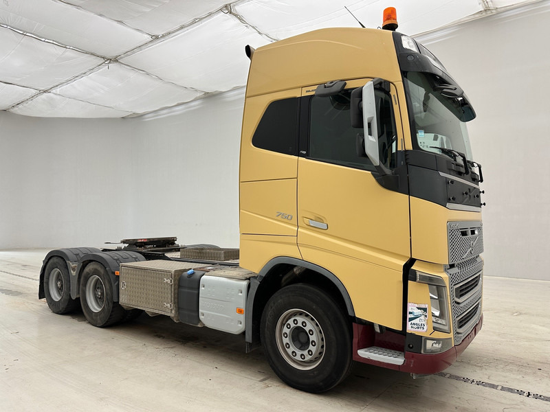 Volvo FH16.750 Globetrotter - 6x4 - Tracteur routier: photos 3 Volvo FH16.750 Globetrotter - 6x4 - Tracteur routier: photos 3