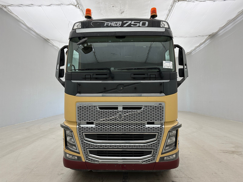 Volvo FH16.750 Globetrotter - 6x4 - Tracteur routier: photos 2 Volvo FH16.750 Globetrotter - 6x4 - Tracteur routier: photos 2