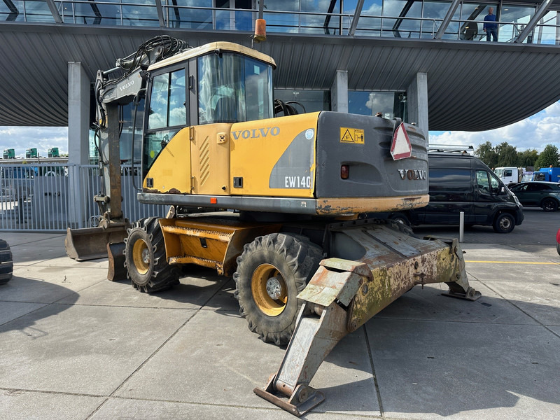 Volvo EW140 - Pelle sur pneus: photos 3 Volvo EW140 - Pelle sur pneus: photos 3