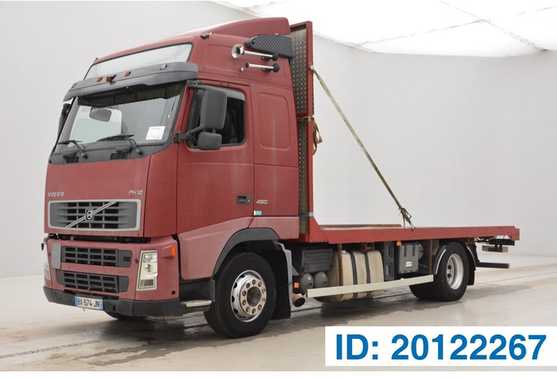 Volvo FH12.460 Globetrotter - Camion plateau: photos 1 Volvo FH12.460 Globetrotter - Camion plateau: photos 1
