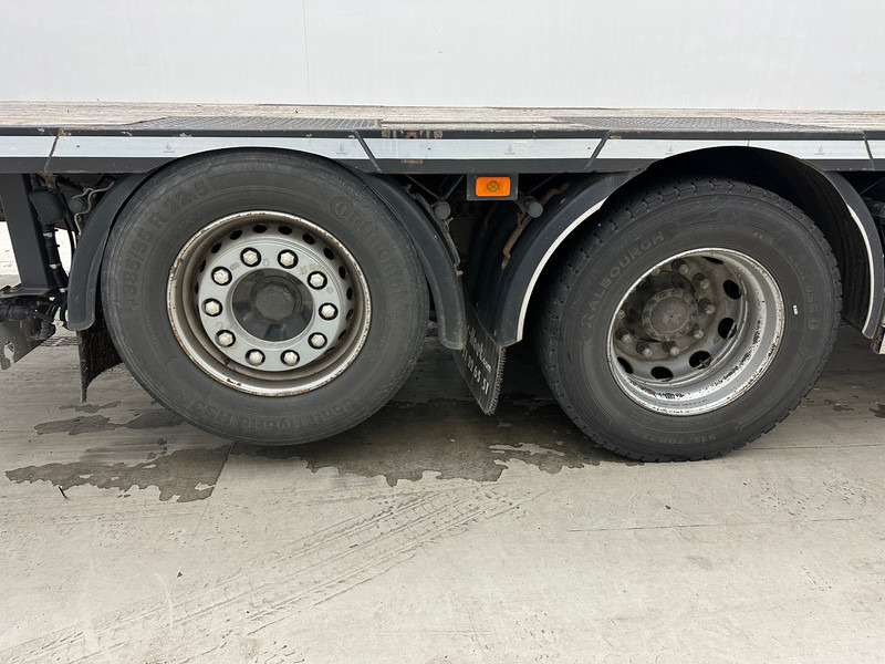 Volvo FH500 Globetrotter 6x2 - Camion plateau: photos 4 Volvo FH500 Globetrotter 6x2 - Camion plateau: photos 4