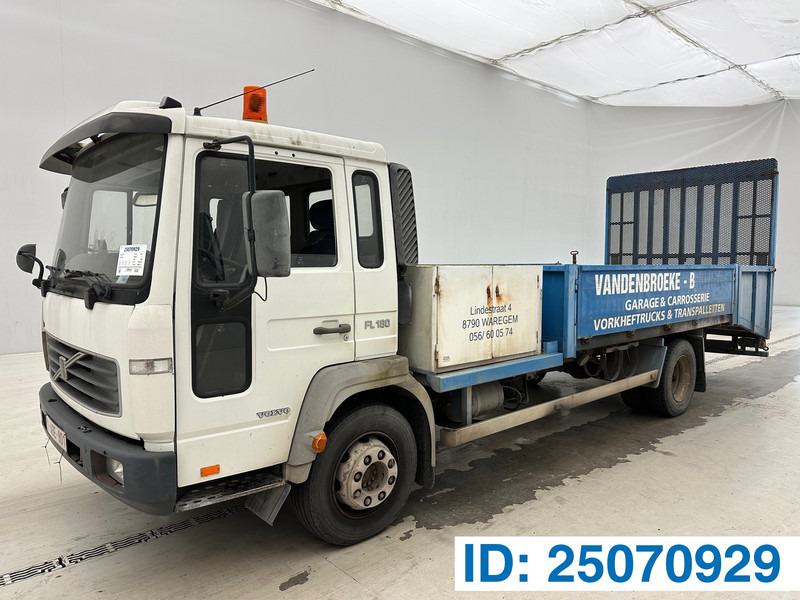 Volvo FL 180 - Camion benne: photos 1 Volvo FL 180 - Camion benne: photos 1