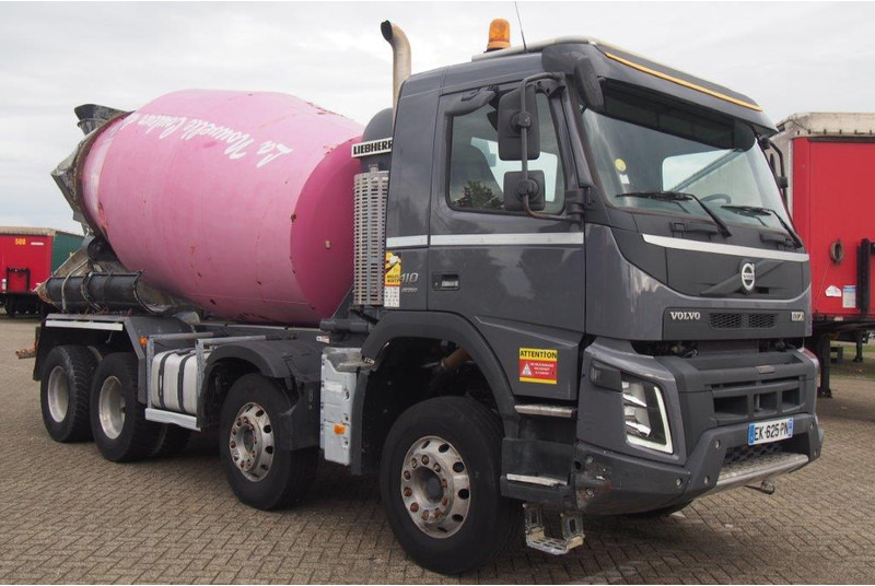 Volvo FMX 410 - 8x4 - Camion malaxeur: photos 3 Volvo FMX 410 - 8x4 - Camion malaxeur: photos 3