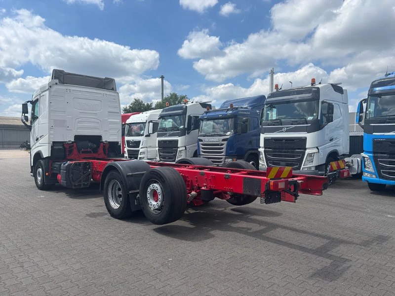 Volvo FH 500 6X2 Euro 6 - Châssis cabine: photos 3 Volvo FH 500 6X2 Euro 6 - Châssis cabine: photos 3