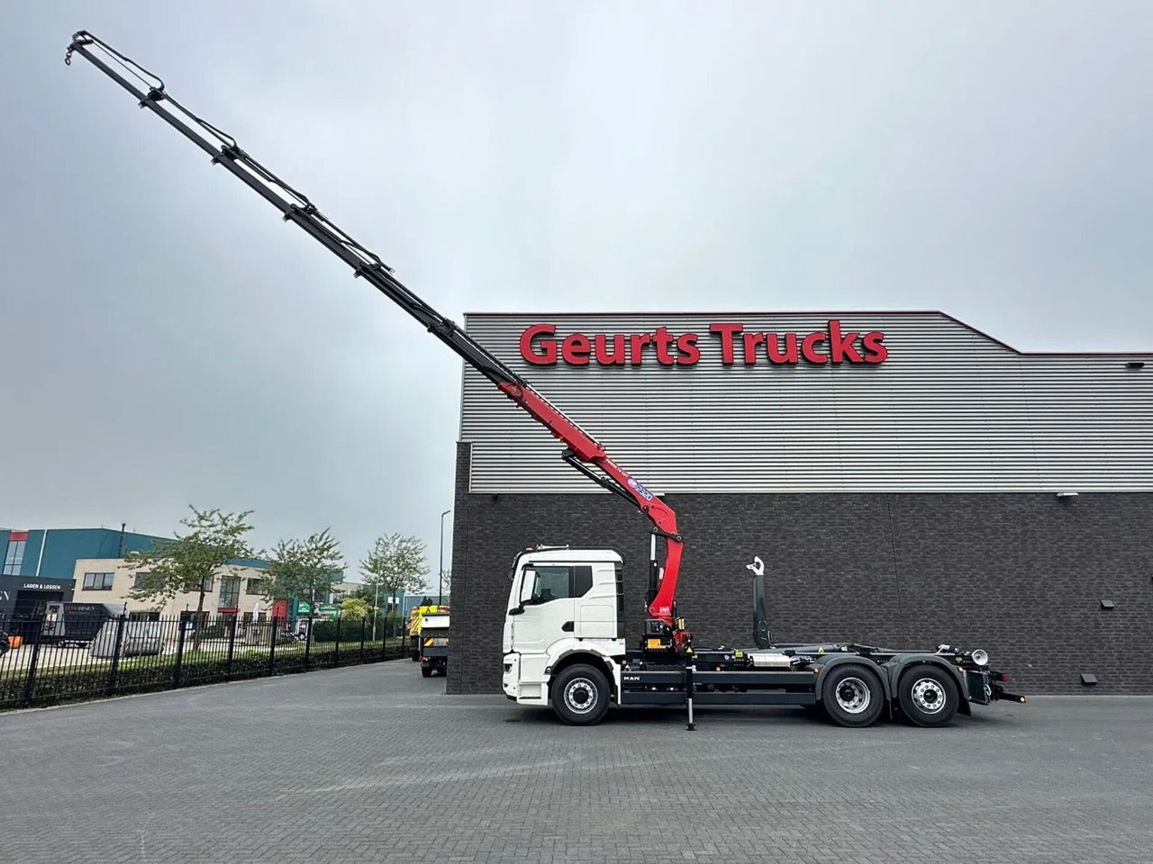 MAN TGS 26.520 6X4H-4 BL NEW MODEL + MEILLER HAAKARM - Camion ampliroll, Camion grue: photos 5 MAN TGS 26.520 6X4H-4 BL NEW MODEL + MEILLER HAAKARM - Camion ampliroll, Camion grue: photos 5