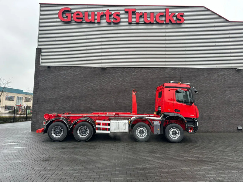 Mercedes-Benz Arocs 8X4 VDL S-30-6600 HAAKARMSYSTEEM/ABROLLKIPPER/HOOKLIFT - Camion - système de câble: photos 4 Mercedes-Benz Arocs 8X4 VDL S-30-6600 HAAKARMSYSTEEM/ABROLLKIPPER/HOOKLIFT - Camion - système de câble: photos 4