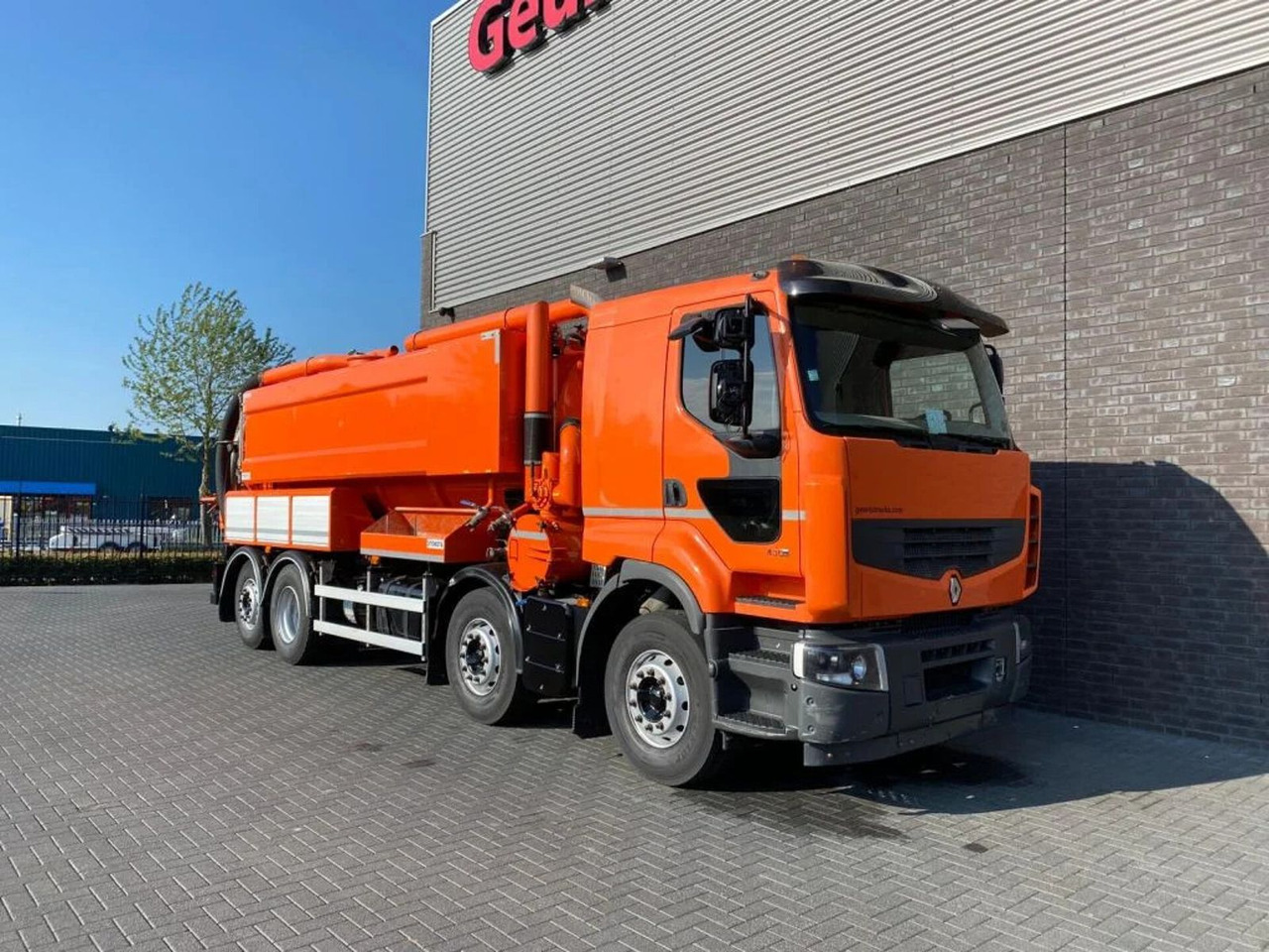 Renault Lander 430 8X2 STOKOTA VACUUM/HOGEDRUK /COMBI/KO - Camion hydrocureur: photos 5 Renault Lander 430 8X2 STOKOTA VACUUM/HOGEDRUK /COMBI/KO - Camion hydrocureur: photos 5