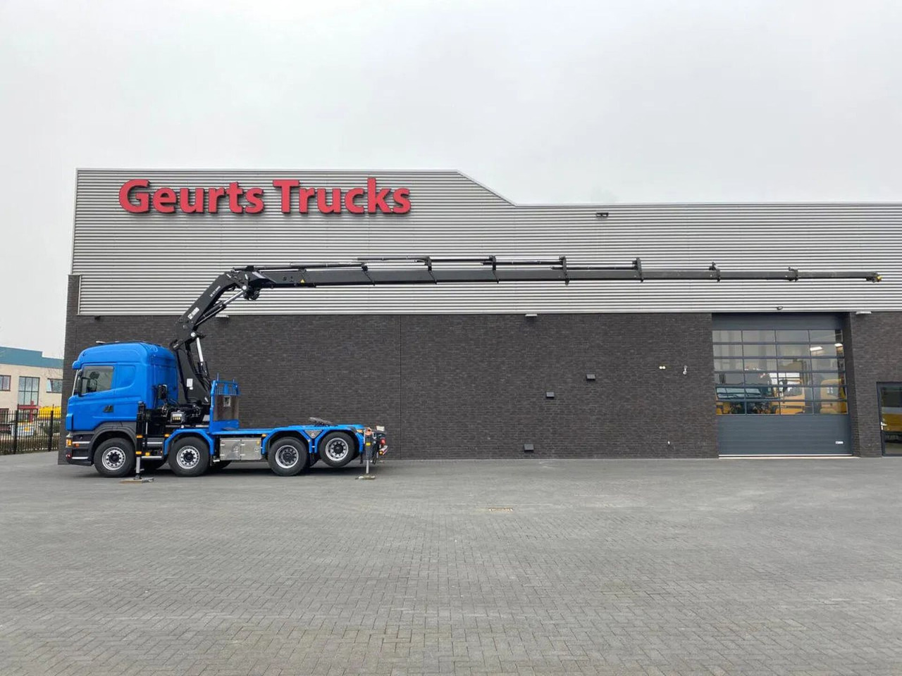 Scania R560 V8 8X2 TREKKER/BAKWAGEN + HIAB 477E-8 HIPRO - Camion grue: photos 1 Scania R560 V8 8X2 TREKKER/BAKWAGEN + HIAB 477E-8 HIPRO - Camion grue: photos 1