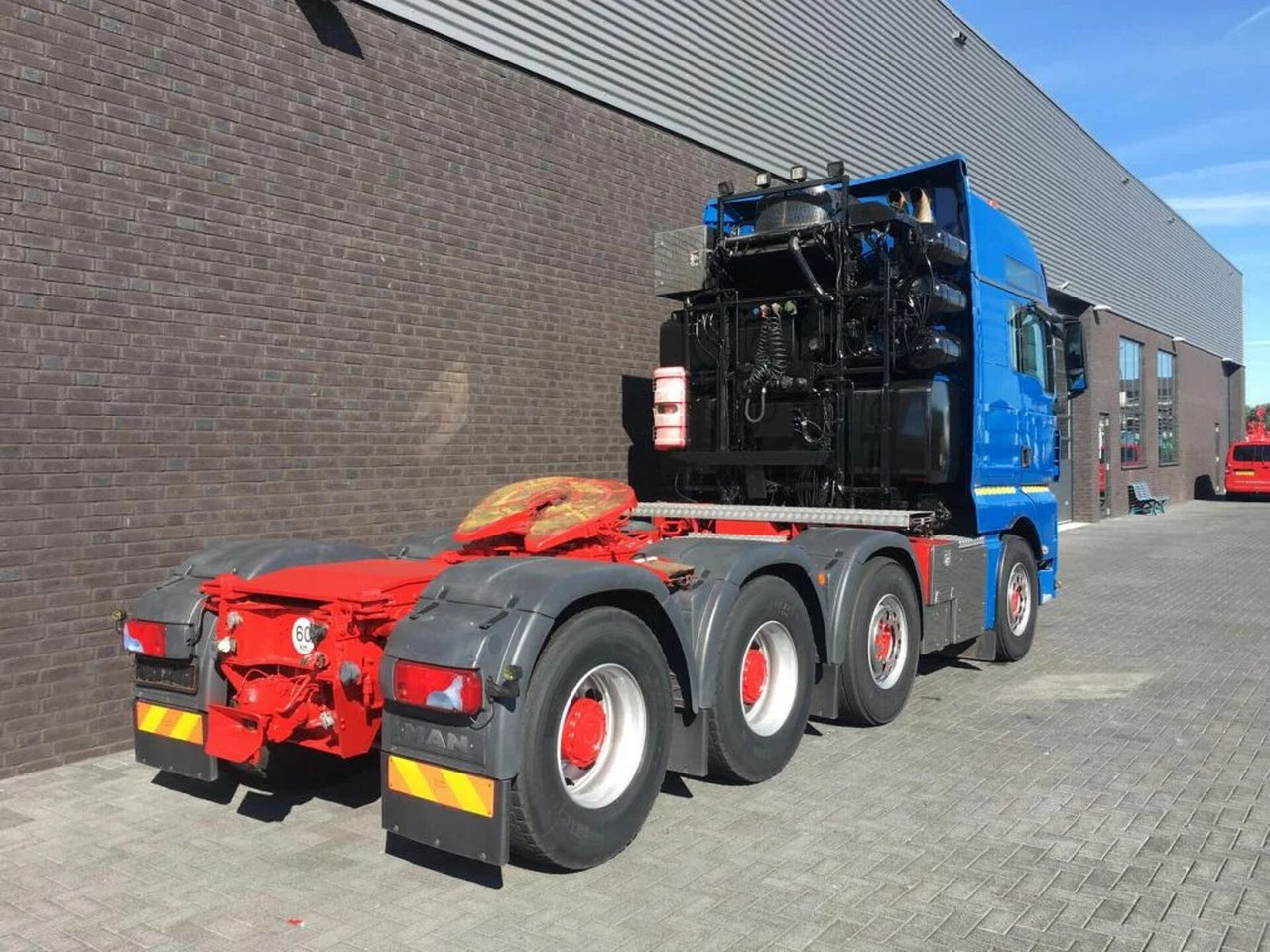 MAN TGX 41.680 V8 8X4 HEAVY DUTY TRACTOR 250 TONS - Tracteur routier: photos 5 MAN TGX 41.680 V8 8X4 HEAVY DUTY TRACTOR 250 TONS - Tracteur routier: photos 5