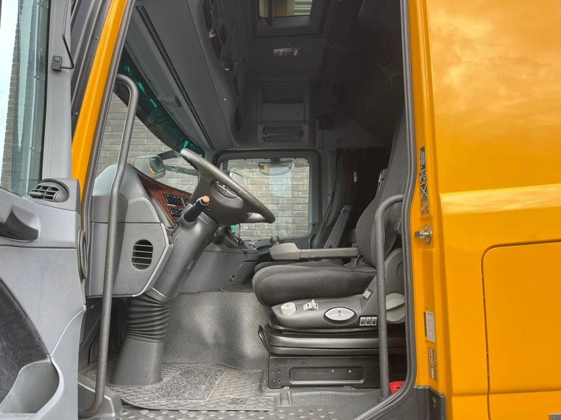 Tracteur routier Mercedes-Benz Actros 4165 V8 8X4 SLT TITAN HEAVY DUTY TRACTOR/TREKKER/SZM 250 TON: photos 18 Tracteur routier Mercedes-Benz Actros 4165 V8 8X4 SLT TITAN HEAVY DUTY TRACTOR/TREKKER/SZM 250 TON: photos 18