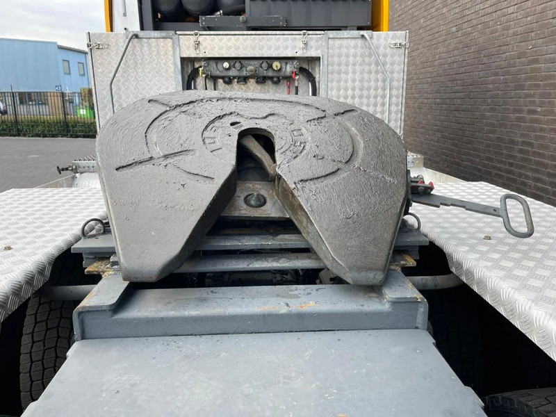 Tracteur routier Mercedes-Benz Actros 4165 V8 8X4 SLT TITAN HEAVY DUTY TRACTOR/TREKKER/SZM 250 TON: photos 11 Tracteur routier Mercedes-Benz Actros 4165 V8 8X4 SLT TITAN HEAVY DUTY TRACTOR/TREKKER/SZM 250 TON: photos 11