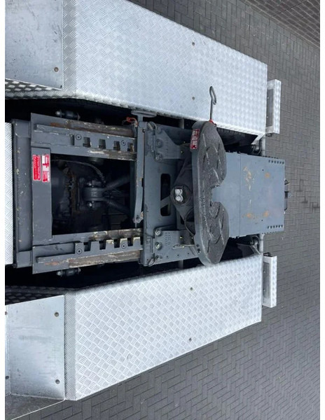 Tracteur routier Mercedes-Benz Actros 4165 V8 8X4 SLT TITAN HEAVY DUTY TRACTOR/TREKKER/SZM 250 TON: photos 13 Tracteur routier Mercedes-Benz Actros 4165 V8 8X4 SLT TITAN HEAVY DUTY TRACTOR/TREKKER/SZM 250 TON: photos 13