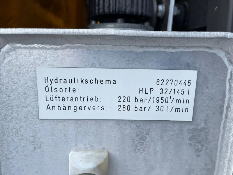 Tracteur routier Mercedes-Benz Actros 4165 V8 8X4 SLT TITAN HEAVY DUTY TRACTOR/TREKKER/SZM 250 TON: photos 14 Tracteur routier Mercedes-Benz Actros 4165 V8 8X4 SLT TITAN HEAVY DUTY TRACTOR/TREKKER/SZM 250 TON: photos 14