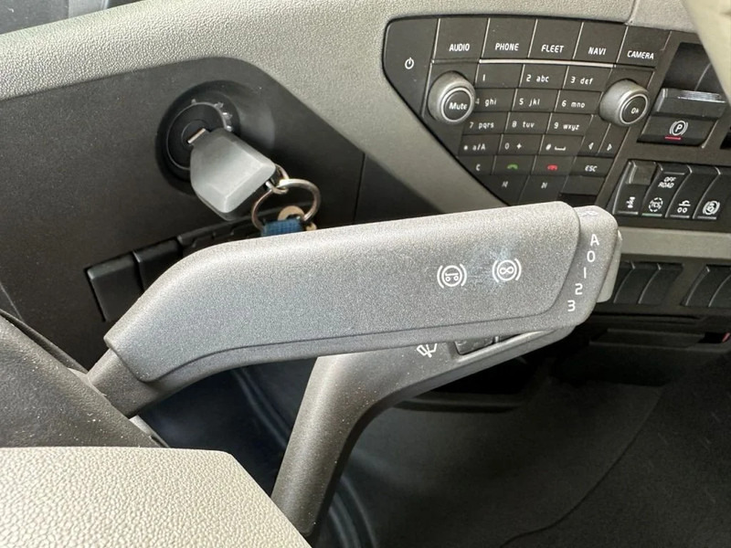 Tracteur routier Volvo FH 500 6X4 TREKKER/TRACTOR/SZM EURO 6 HYDRAULIC: photos 17 Tracteur routier Volvo FH 500 6X4 TREKKER/TRACTOR/SZM EURO 6 HYDRAULIC: photos 17