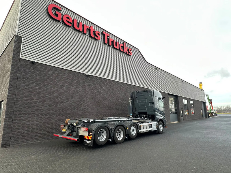 Volvo FH 540 8X2 TRIPLE VDL S30-6700 HAAKARMSYSTEEM / ABROLLKIPPER / HOOKLIFT - Camion ampliroll: photos 5 Volvo FH 540 8X2 TRIPLE VDL S30-6700 HAAKARMSYSTEEM / ABROLLKIPPER / HOOKLIFT - Camion ampliroll: photos 5