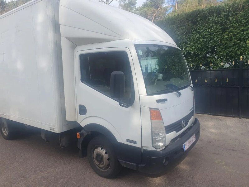 Nissan Cabstar TL3513 - Fourgon grand volume: photos 2 Nissan Cabstar TL3513 - Fourgon grand volume: photos 2