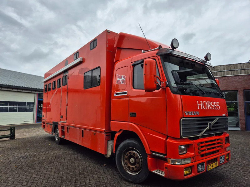 Volvo FH 12. 380pk luchtgeveerd voor en achteras - Camion chevaux: photos 4 Volvo FH 12. 380pk luchtgeveerd voor en achteras - Camion chevaux: photos 4