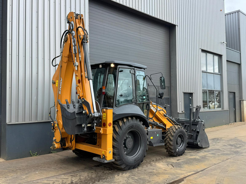 Case 570SV A/C 4x4 Telescopic boom - Tractopelle: photos 5 Case 570SV A/C 4x4 Telescopic boom - Tractopelle: photos 5