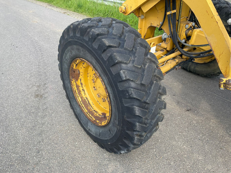 Niveleuse Caterpillar 12M: photos 10