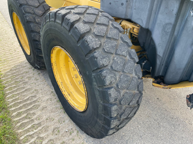Niveleuse Caterpillar 12M: photos 13
