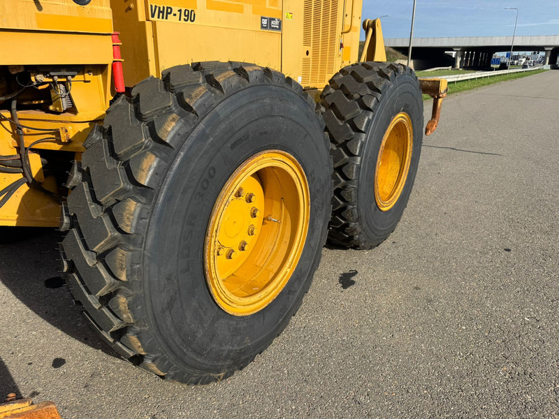 Niveleuse Caterpillar 140K: photos 13