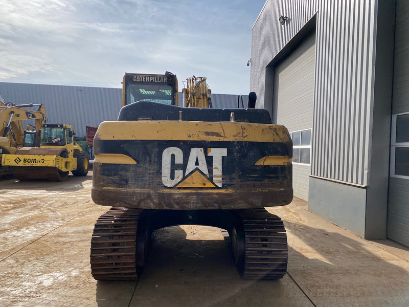 Pelle sur chenille Caterpillar 320B: photos 17