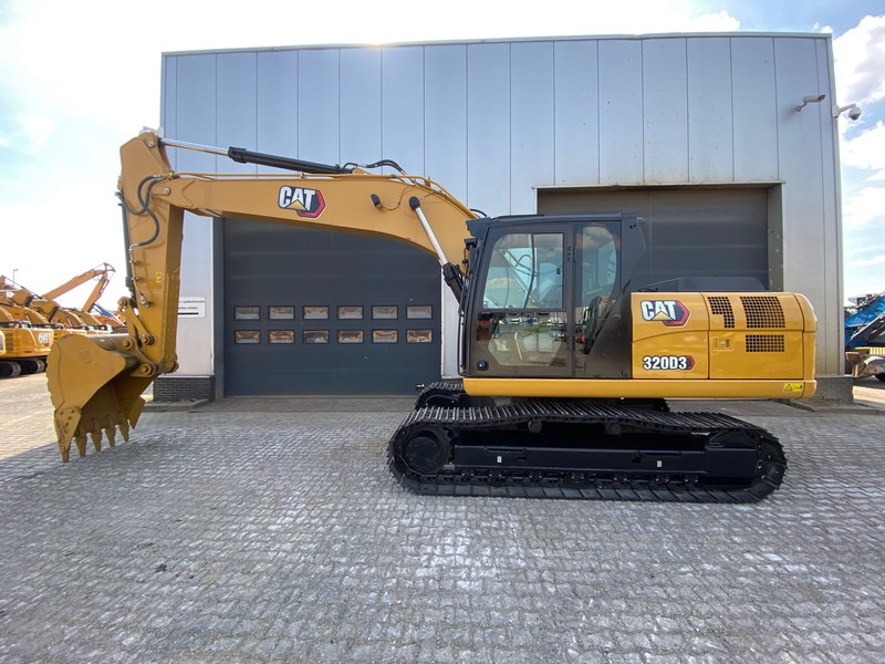 Caterpillar 320D3 - New export model Long Reach - Pelle sur chenille: photos 1 Caterpillar 320D3 - New export model Long Reach - Pelle sur chenille: photos 1