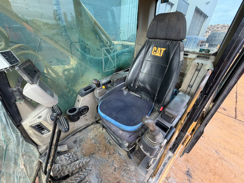 Pelle sur chenille Caterpillar 330C: photos 20 Pelle sur chenille Caterpillar 330C: photos 20