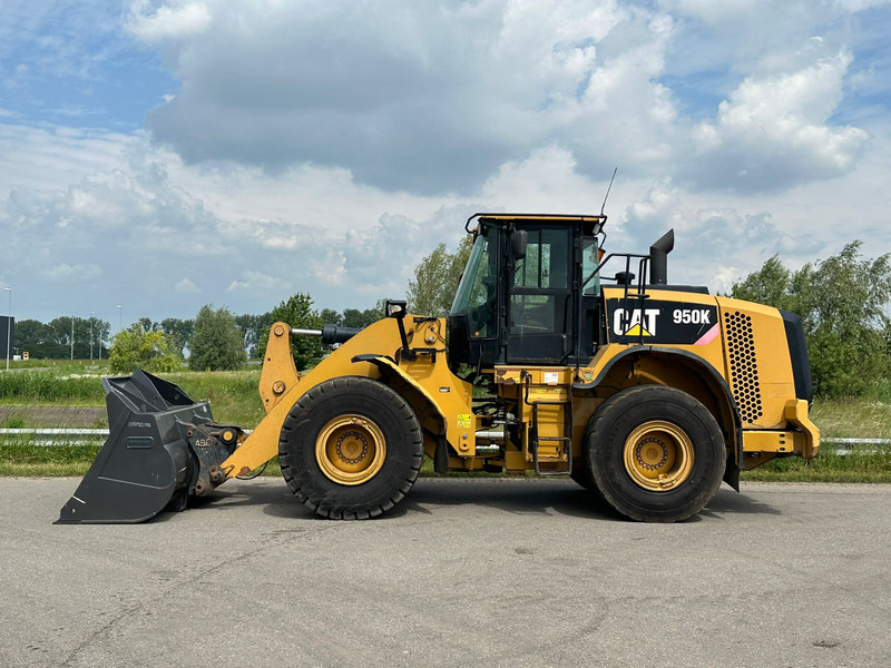 Caterpillar 950K - Chargeuse sur pneus: photos 1 Caterpillar 950K - Chargeuse sur pneus: photos 1