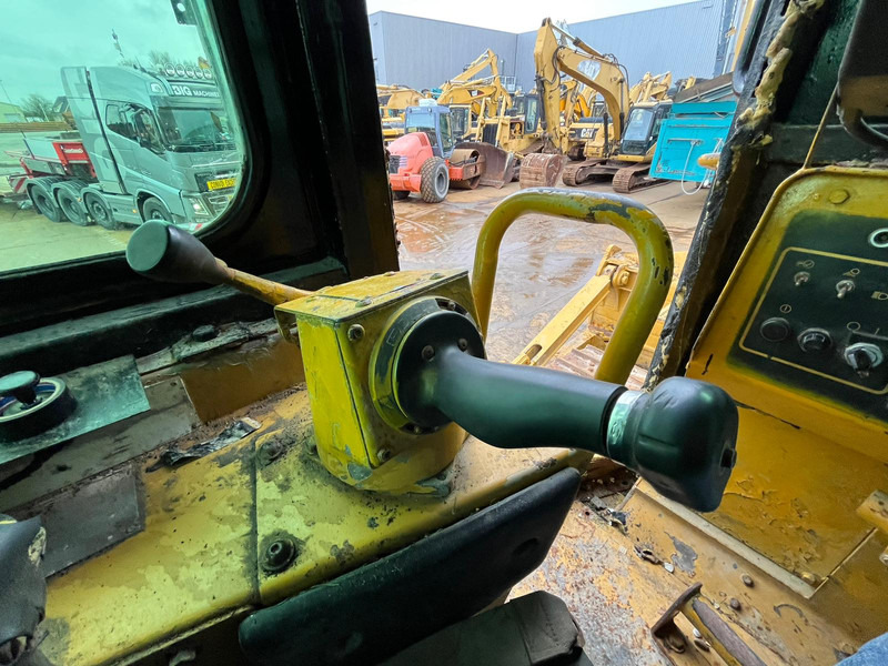 Bulldozer Caterpillar D8R - Single shank ripper: photos 18