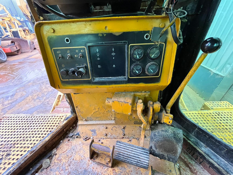 Bulldozer Caterpillar D8R - Single shank ripper: photos 19