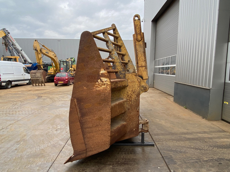 Caterpillar D9U Blade - Lame: photos 5 Caterpillar D9U Blade - Lame: photos 5