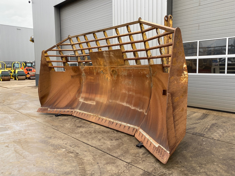 Caterpillar D9U Blade - Lame: photos 1 Caterpillar D9U Blade - Lame: photos 1