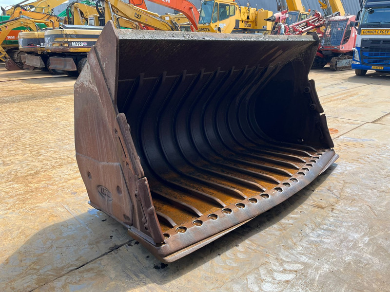 Doosan Bucket DL420-3 4500 l - Godet: photos 4 Doosan Bucket DL420-3 4500 l - Godet: photos 4