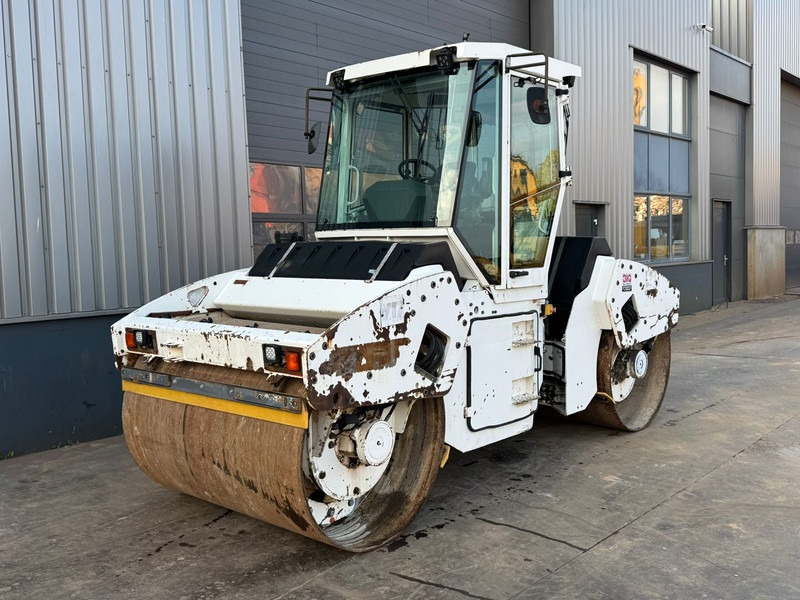 Hamm HD110 - Compacteur: photos 2 Hamm HD110 - Compacteur: photos 2