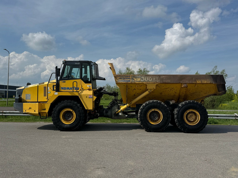 Komatsu HM300-2 - Tombereau articulé: photos 2 Komatsu HM300-2 - Tombereau articulé: photos 2