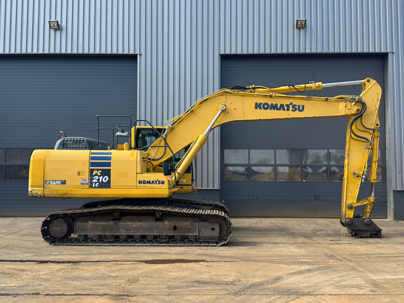 Komatsu PC210LC-10 - Pelle sur chenille: photos 5 Komatsu PC210LC-10 - Pelle sur chenille: photos 5