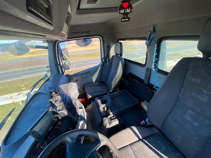 Châssis cabine MERCEDESBENZ AXOR 1829 4x2 chassis cab: photos 17