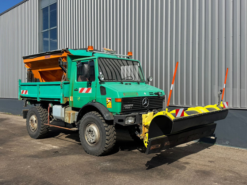 MERCEDESBENZ Unimog U1700 - Balayeuse de voirie: photos 5 MERCEDESBENZ Unimog U1700 - Balayeuse de voirie: photos 5