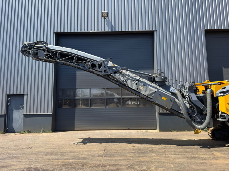 Wirtgen W100CFI - Travaux routiers: photos 4 Wirtgen W100CFI - Travaux routiers: photos 4